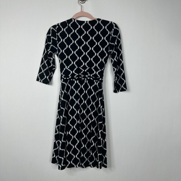 2/$30 White House Black Market 3 Quarter Sleeve Surplice Wrap Dress 0P #A0112 - Picture 4 of 8
